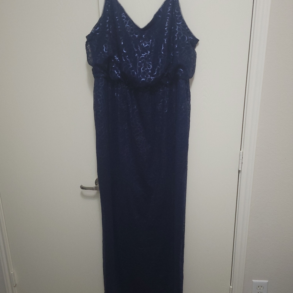 Long navy formal/ bridesmaid dress size 18